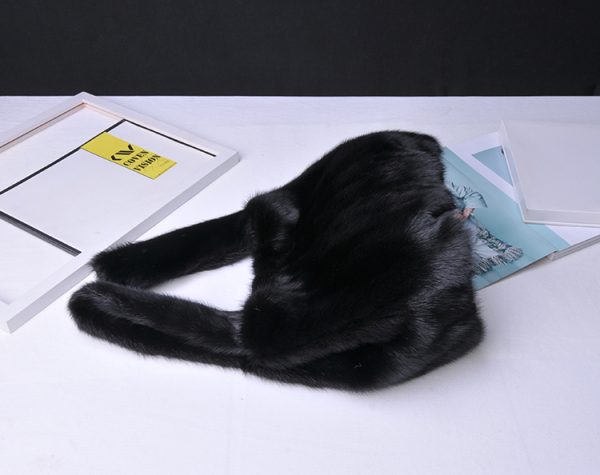 022f4adc-6eee-4dd7-8a85-9cf0b0e57e47.jpg Whole Skin Mink Fur Wrap Soft Surface