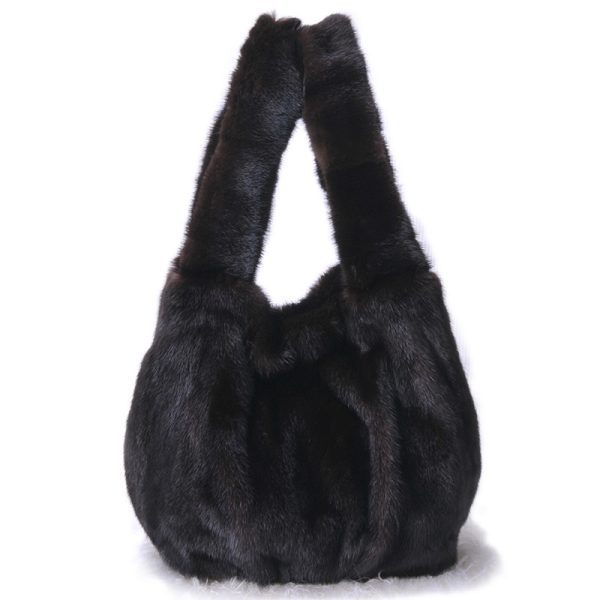 f3152ade-21ca-4228-9033-b3b0d8ce3656.jpg Whole Skin Mink Fur Wrap Soft Surface